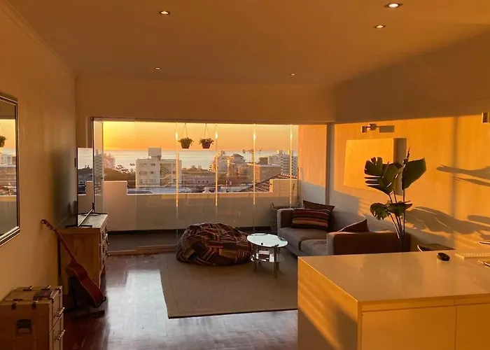 Sea-Views And Central In Quiet Block