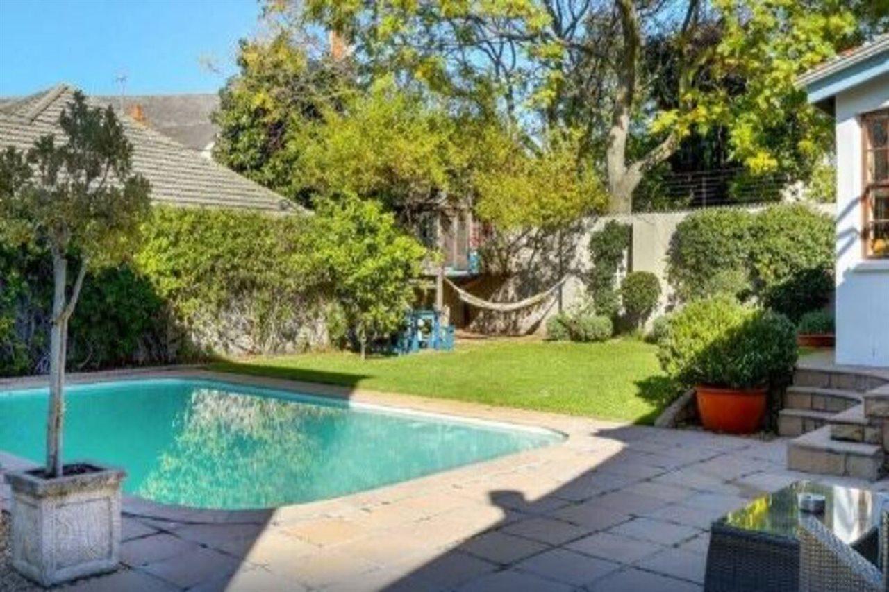 Villa Garda B&B Bed & Breakfast Cape Town