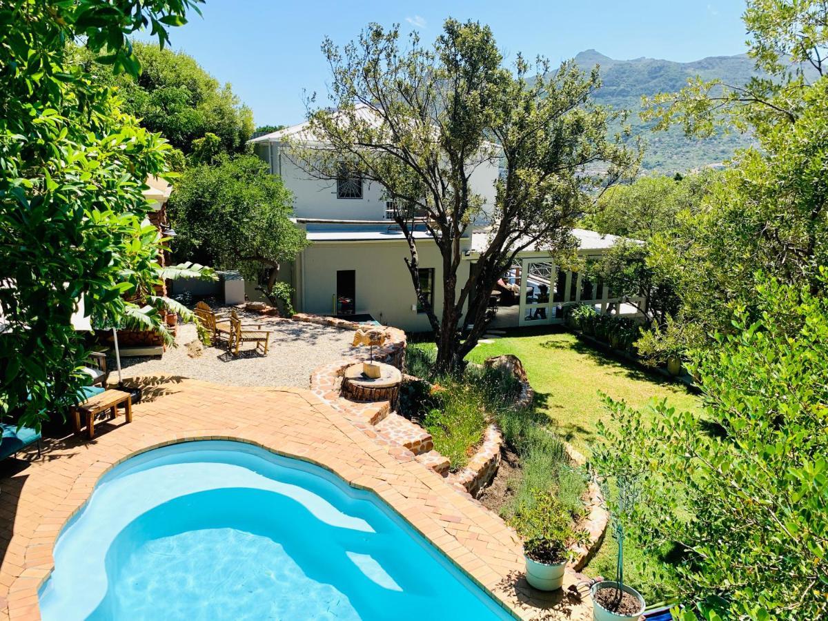 Frogs Hill Bed & Breakfast Cape Town