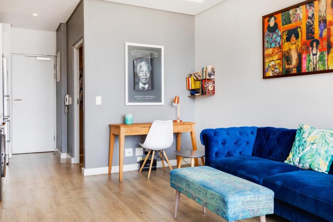 Backup-power Eclectic Blue View Apartment Cape Town