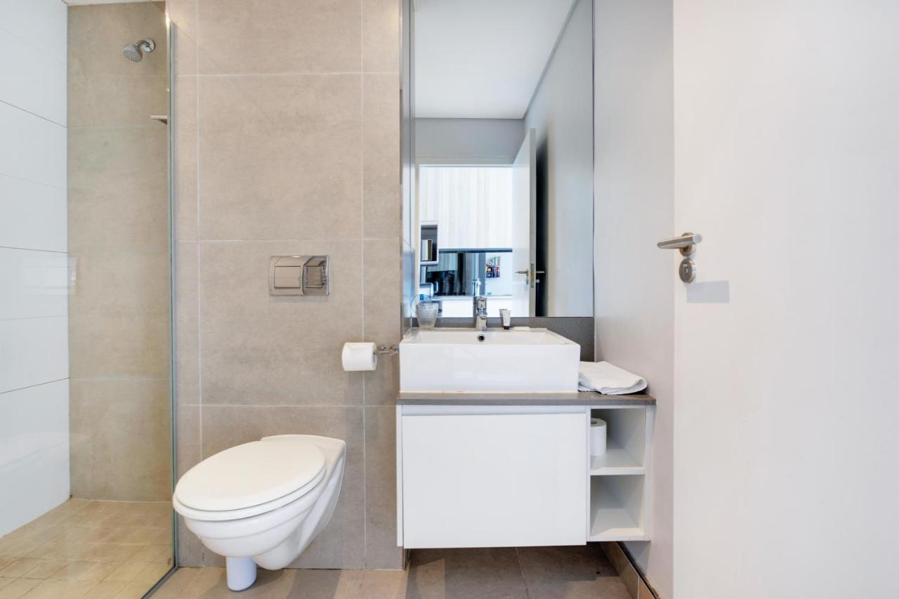 Backup-power Eclectic Blue View Apartment *