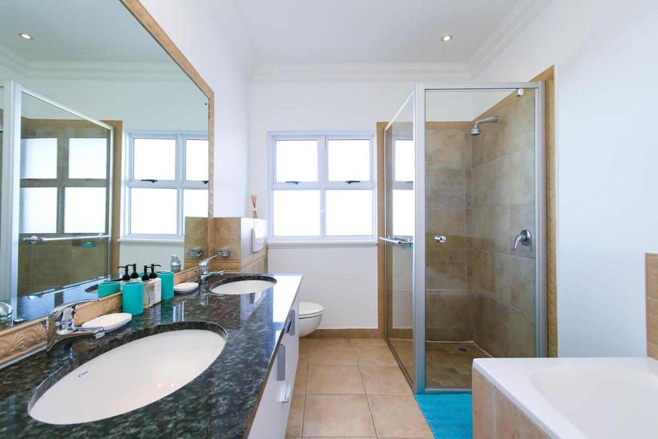 Villa La Maison Hermes - Heated Saltwater Pool Cape Town