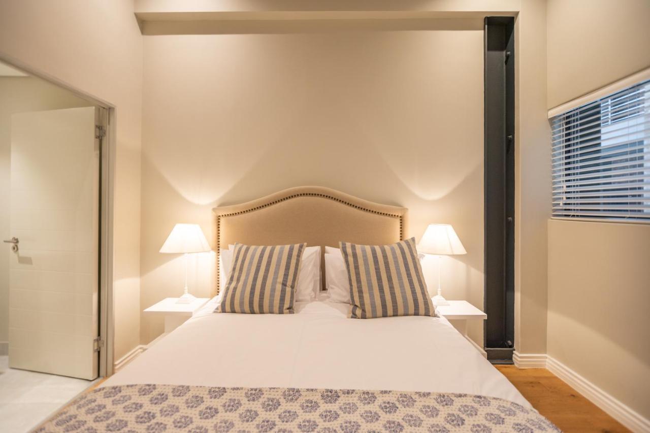 The Docklands Luxury *