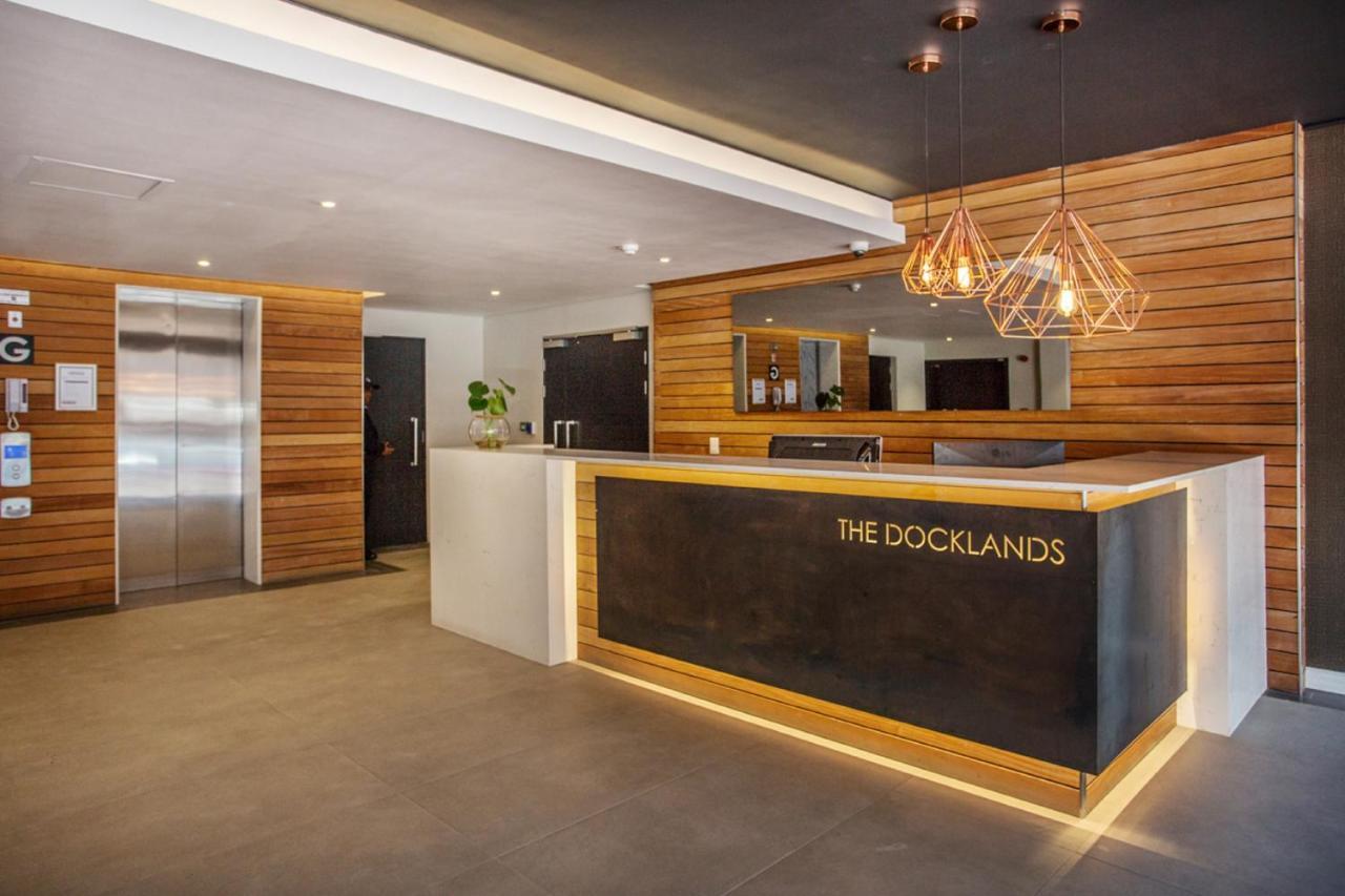 Docklands Deluxe With Spacious Balcony In De Waterkant