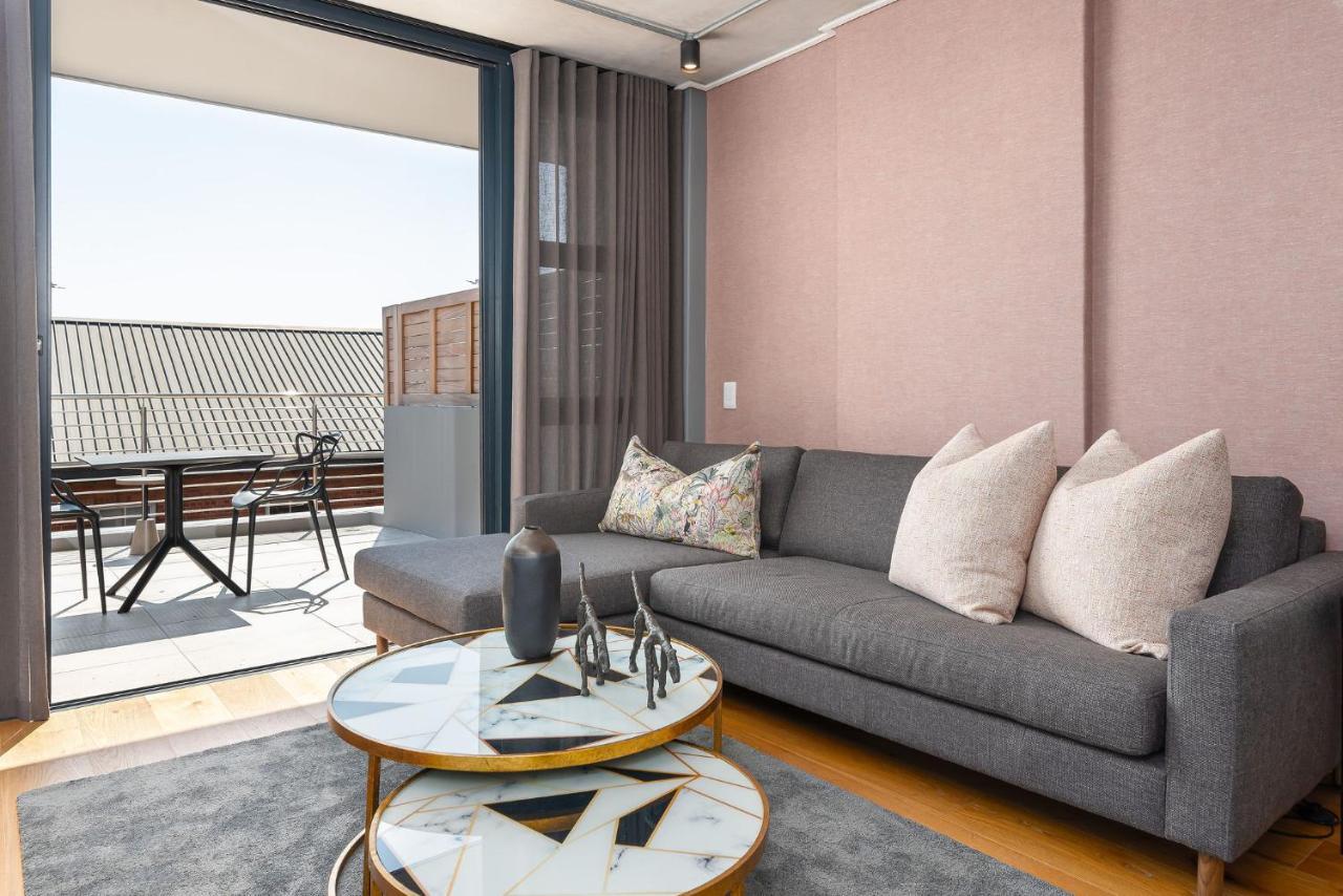 Docklands Deluxe With Spacious Balcony In De Waterkant Cape Town