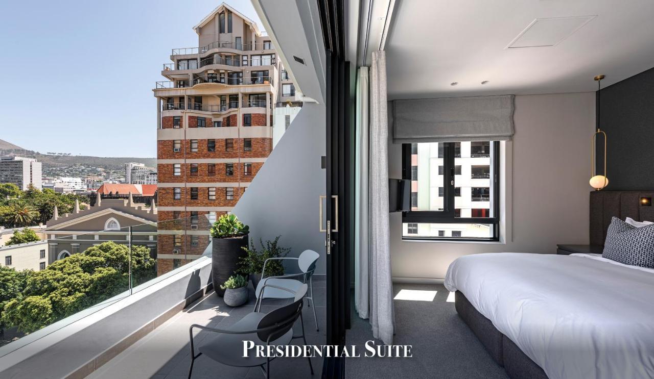 Labotessa Luxury Boutique