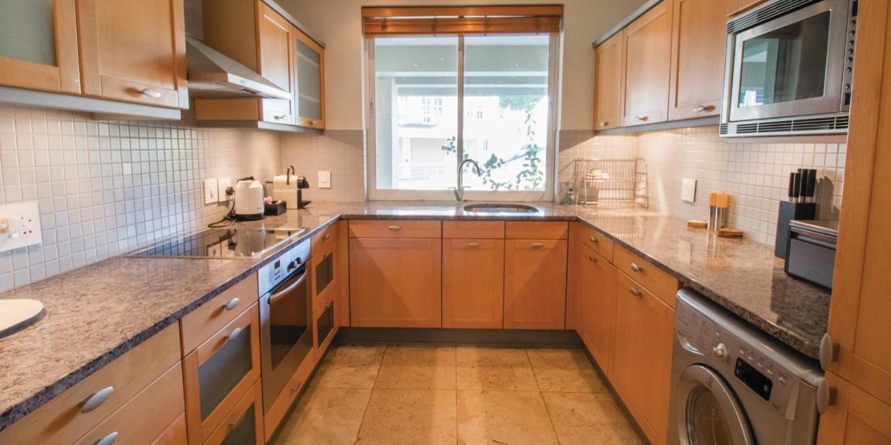 One Bedroom - Fully Equipped Waterfront Based Apartment Cape Town