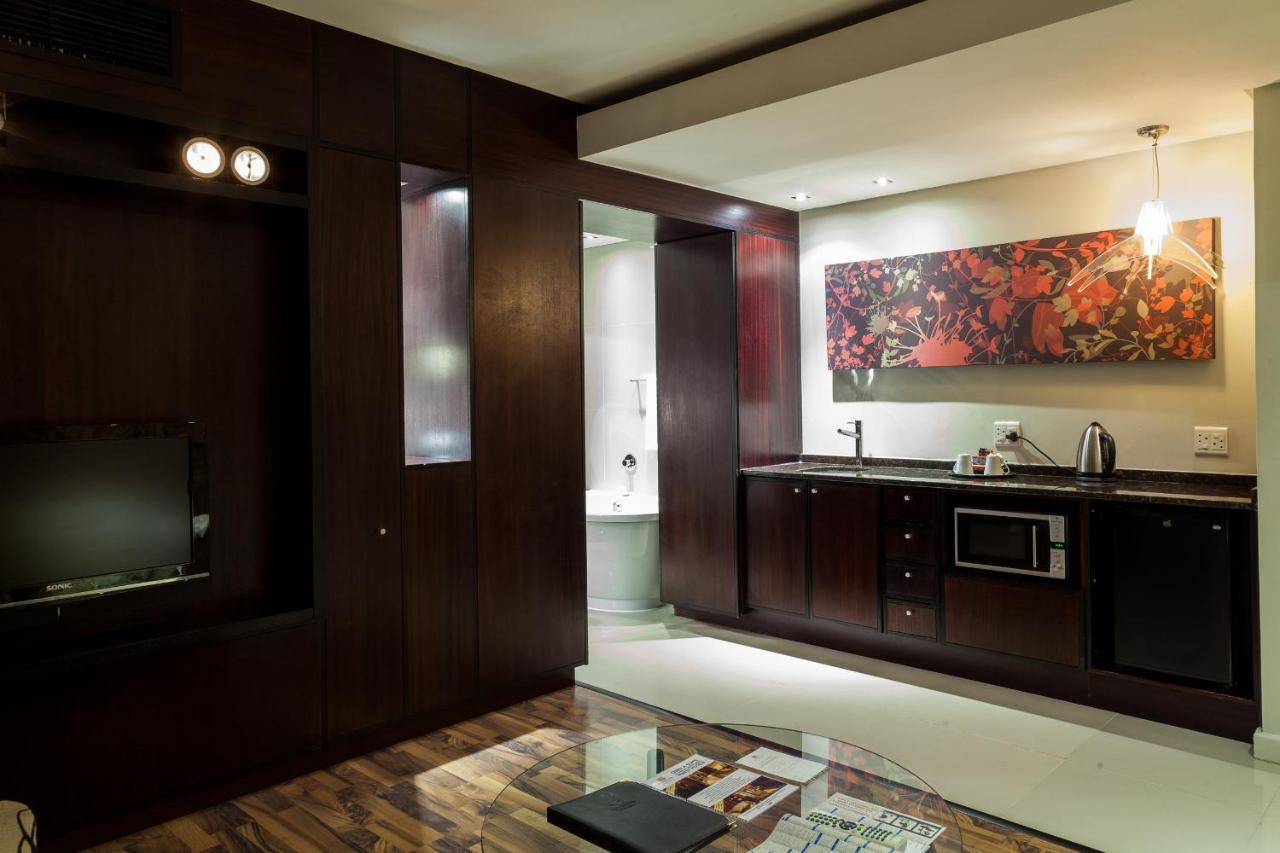 Colosseum Hotel