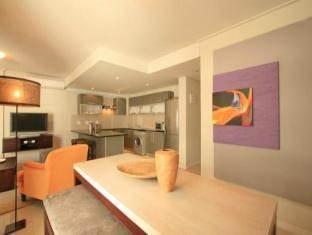Flat Rock Apartment