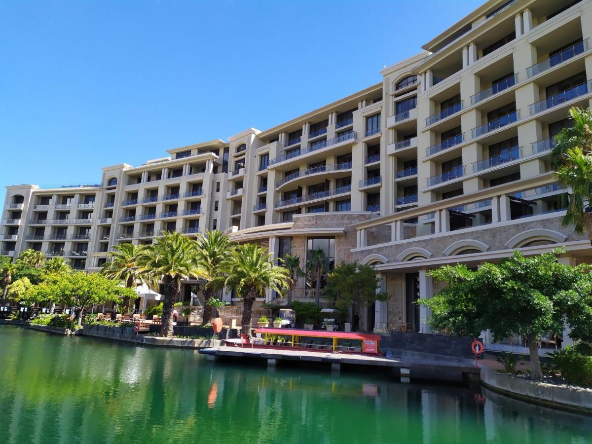 One Bedroom - Fully Equipped Waterfront Based Apartment *