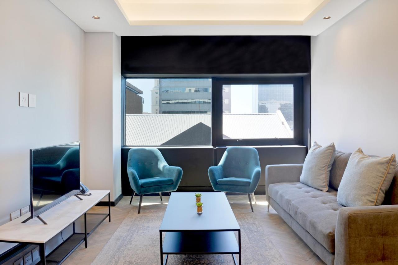 Apartment Explorer - 704 Cape Town