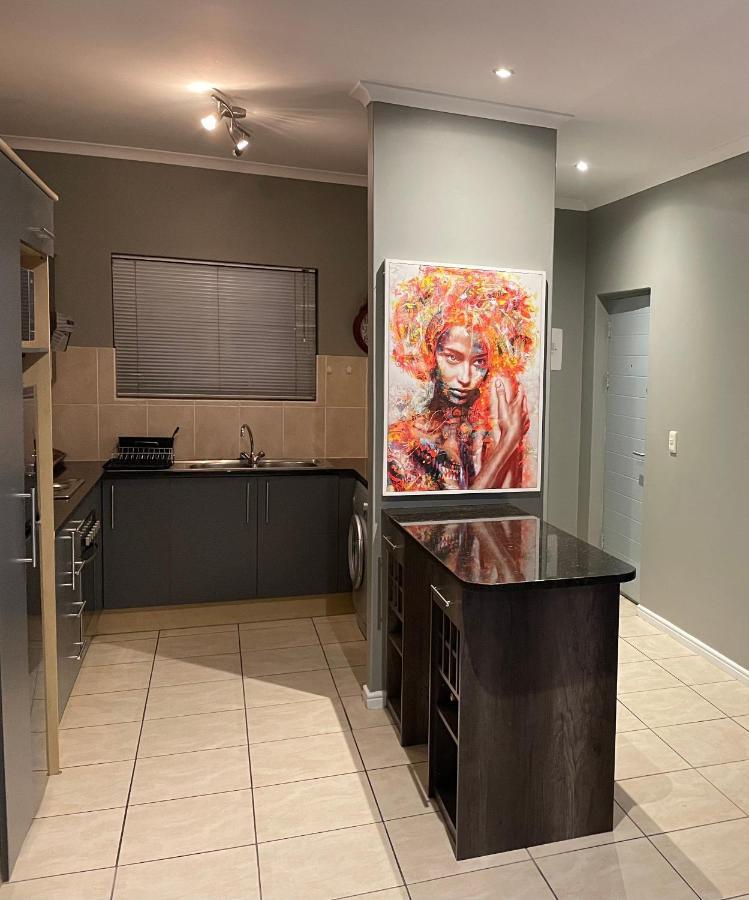 The Coziplace Apartment Cape Town