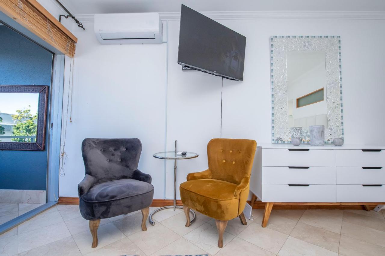 Clifton Beach Studio Apartment