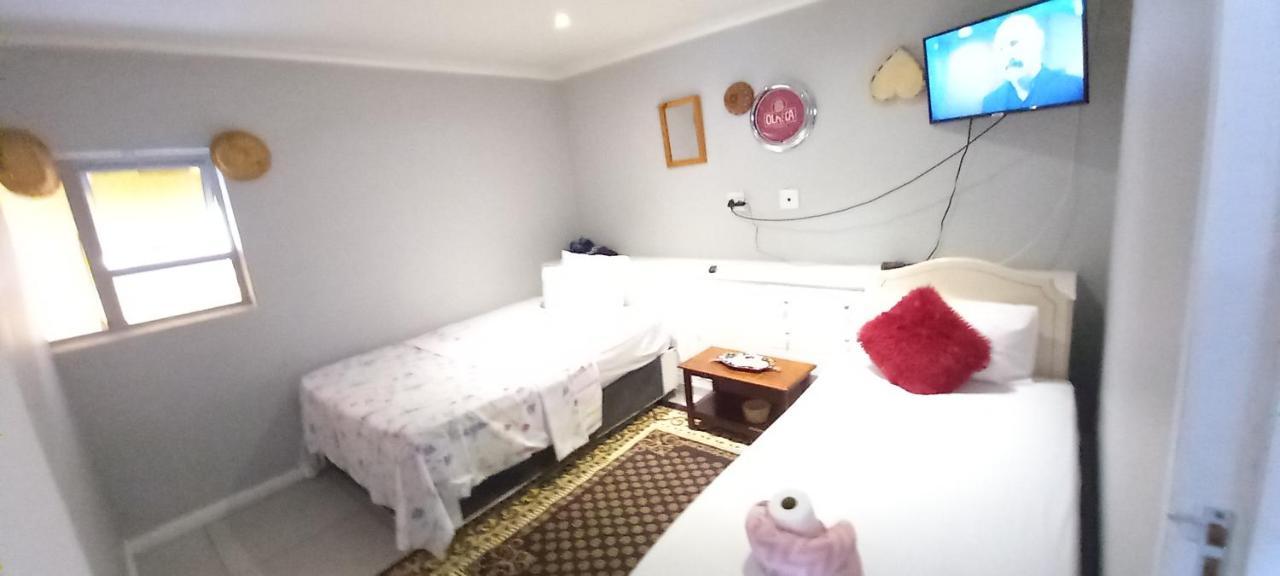Bed & Breakfast Neo&ruks Located In Quite And Secure Area Cape Town