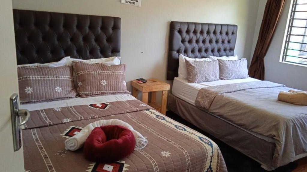 2 Friends Guest house Cape Town