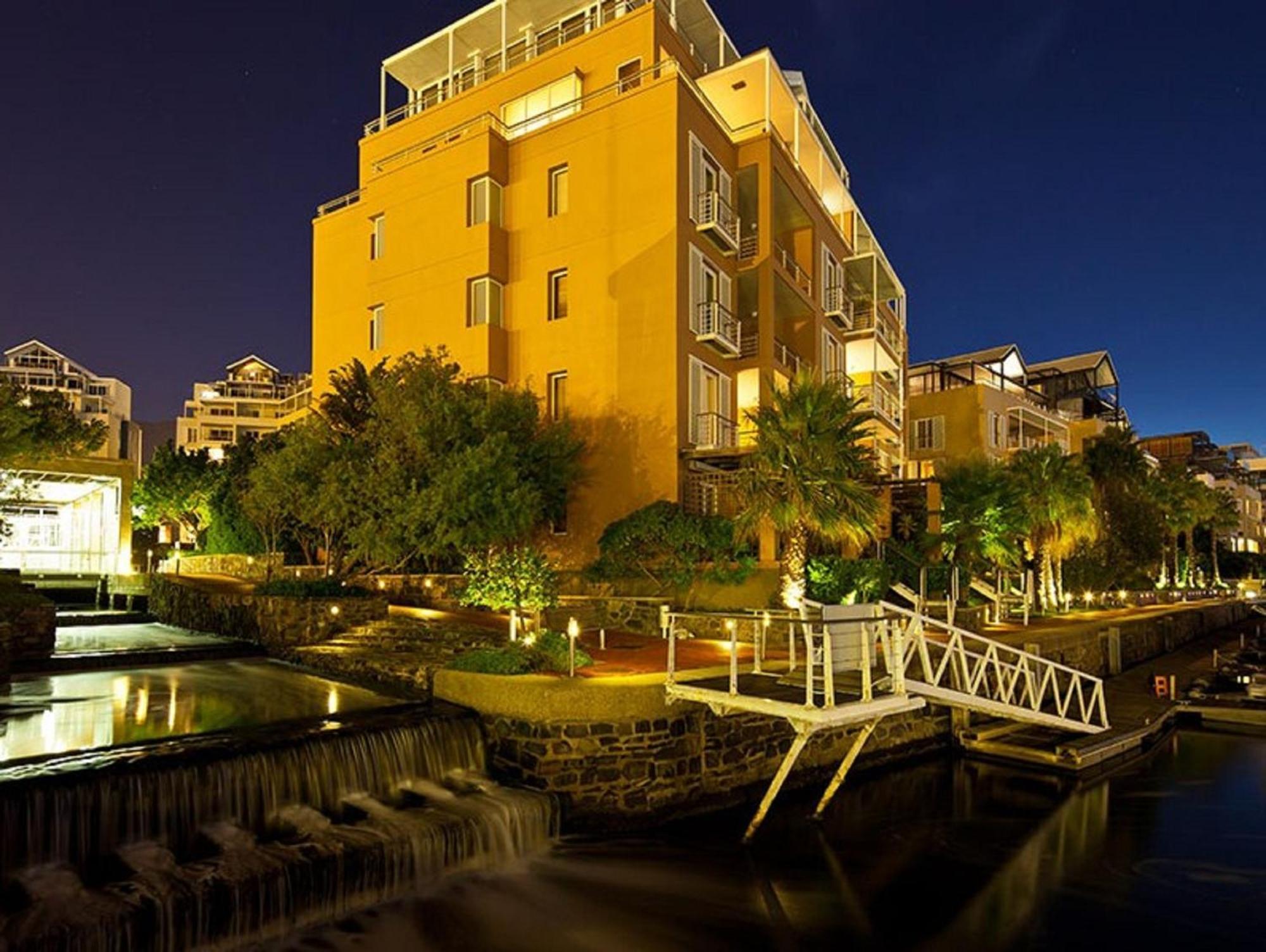 V An A Waterfront, Harbour Bridge. Apartment Cape Town