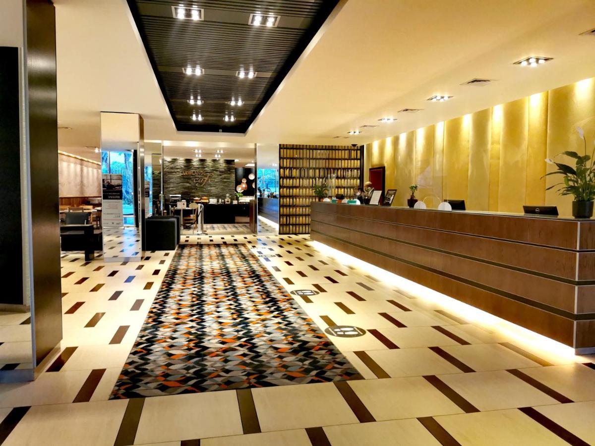 Southern Sun Newlands Hotel 4*