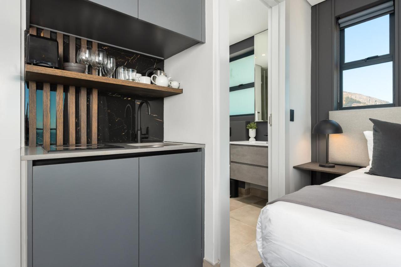 One Calais Luxury