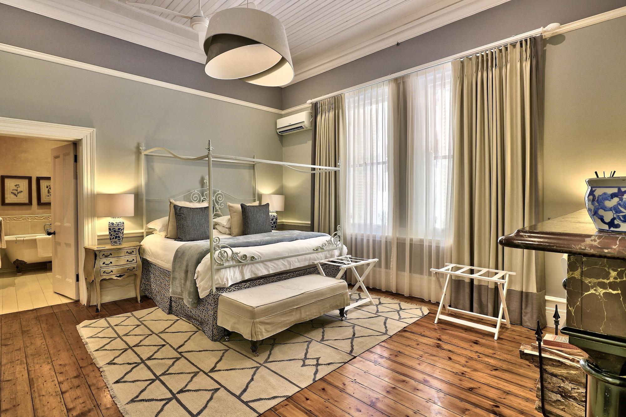Guest house Parker 4*