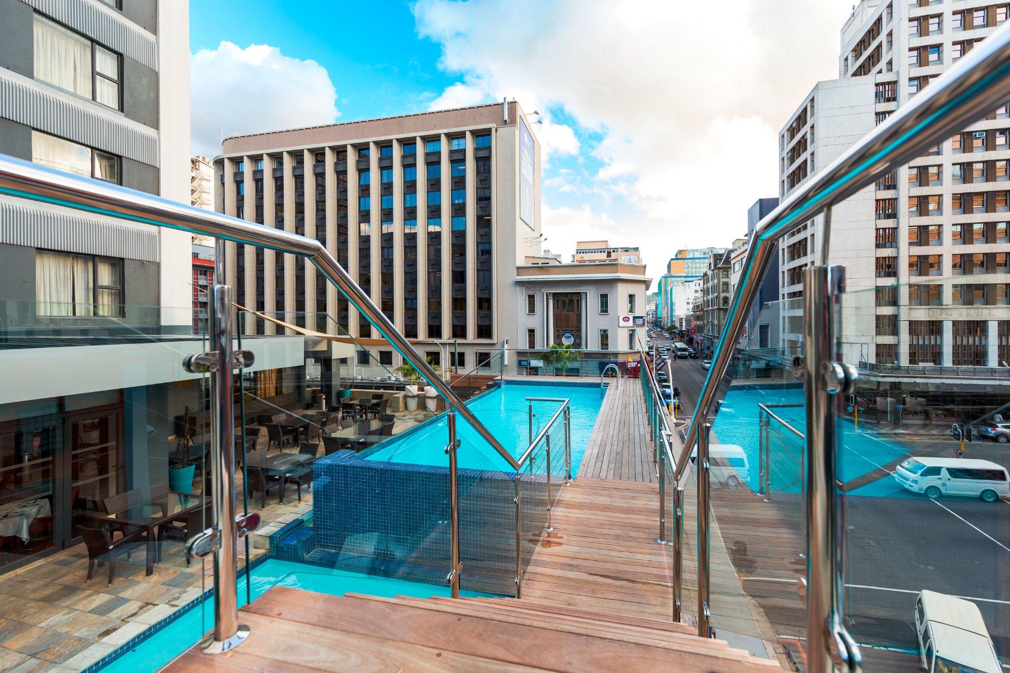 Hotel Cresta Grande Cape Town