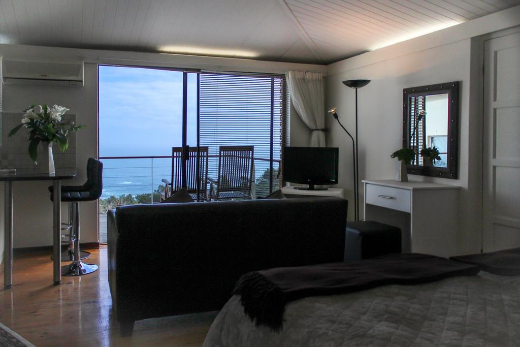 The Upper Apartment *