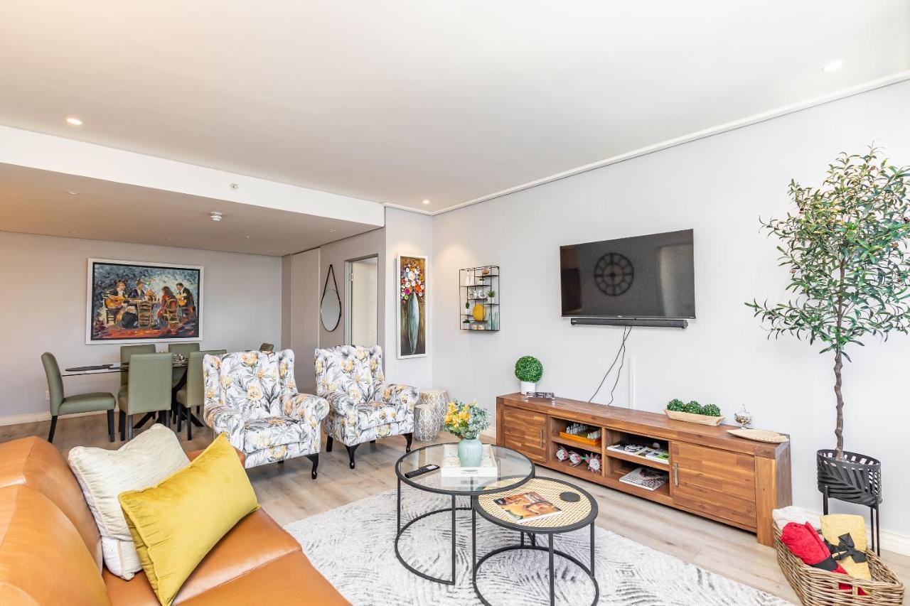 Beautiful Family With Amazing Views @ 16 On Bree Apartamento