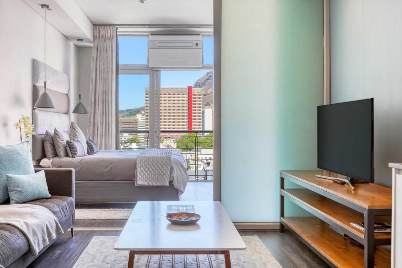 Apartment Backup-powered Elegant Mountain View