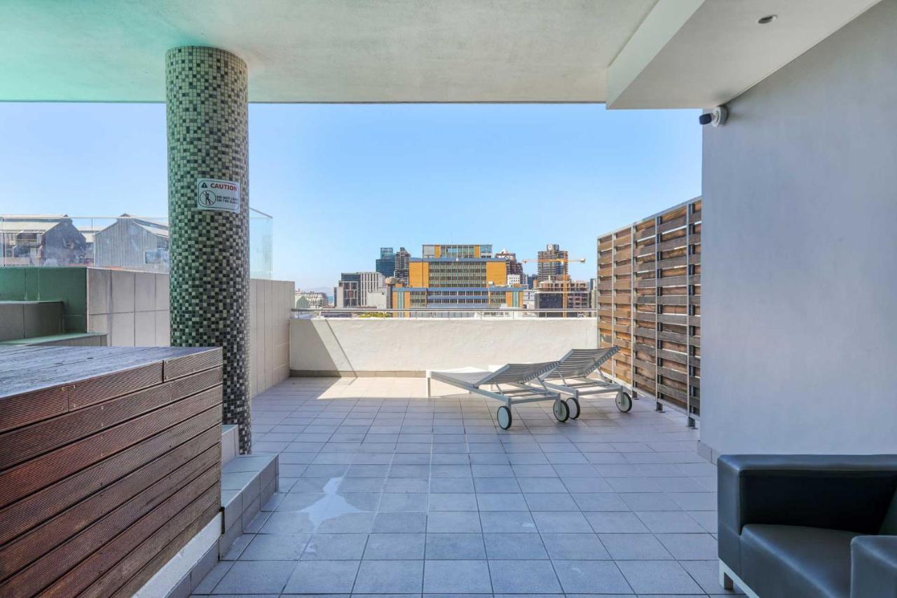 Apartment Backup-powered Elegant Mountain View Cape Town