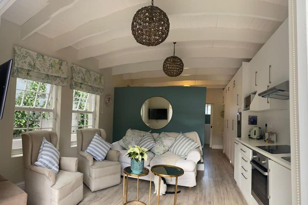 Gorgeous, Private In Prestigious Newlands. Cape Town