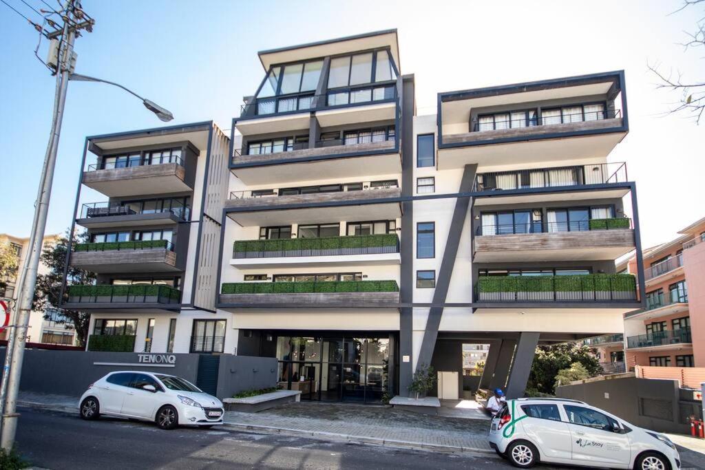 Newly Built 2-bedroom In Ten-on-q Apartment