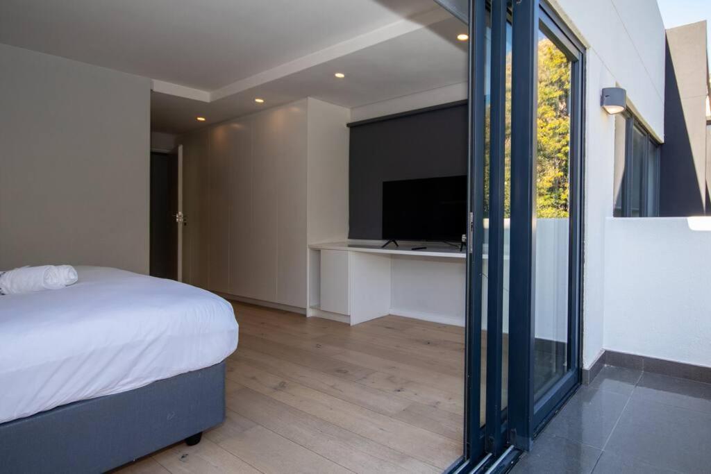Newly Built 2-bedroom In Ten-on-q Apartment