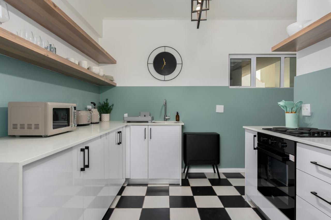 Plomarion 1 Apartment Cape Town