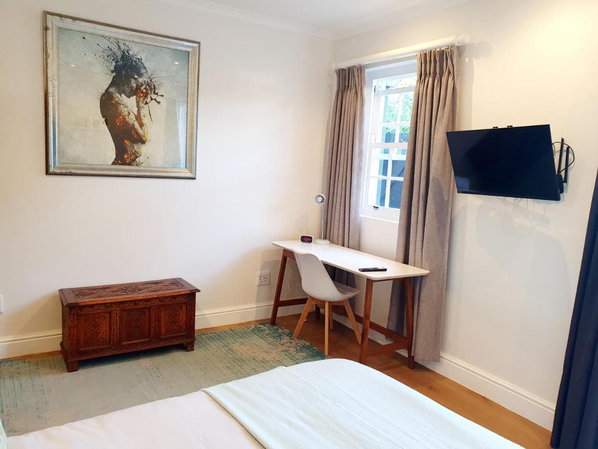Oak Self Catering *