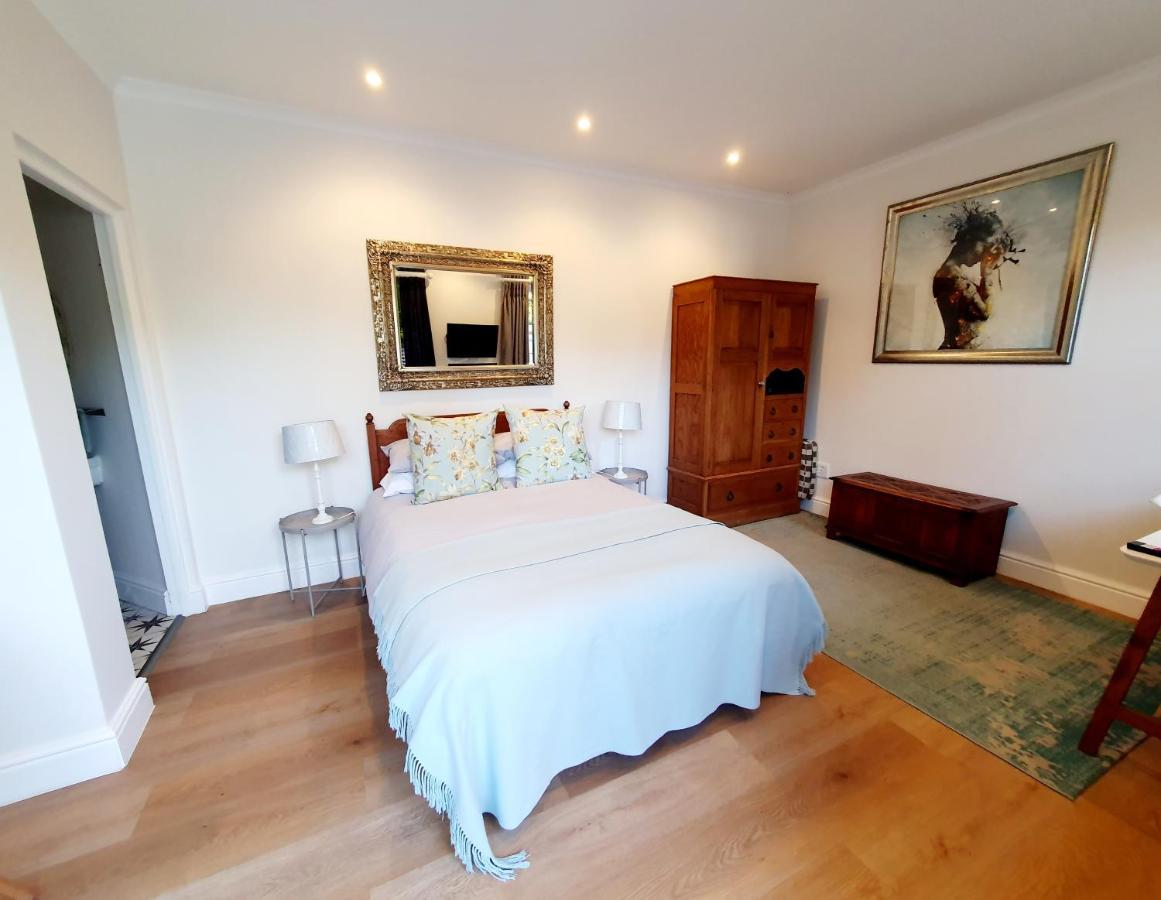 Apartment Oak Self Catering Cape Town