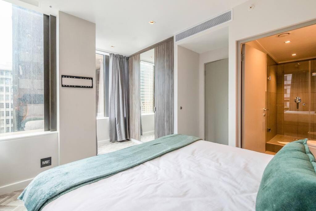 Luxurious One Bed Apartment