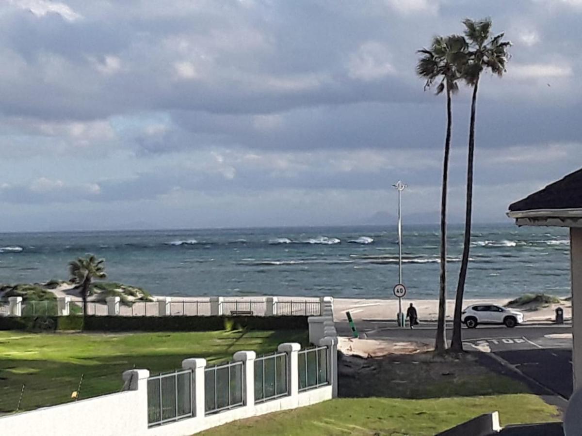 Guest house Haven Sea Views, Fritzandi, Strand,