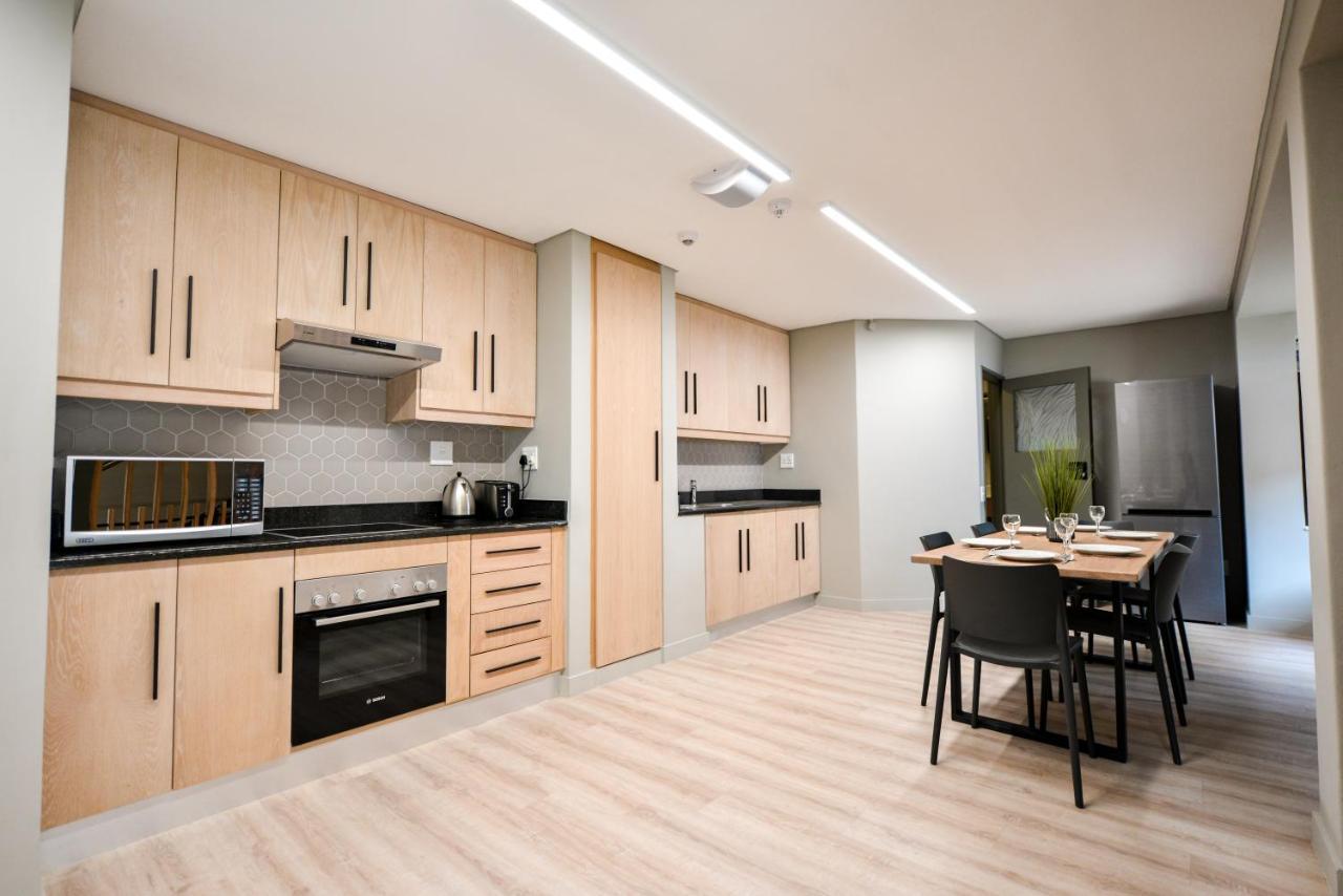 Africa House Aparthotel 3*