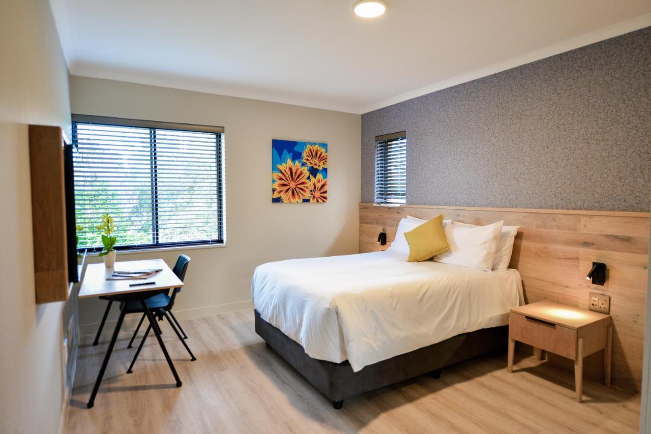 Africa House 3*