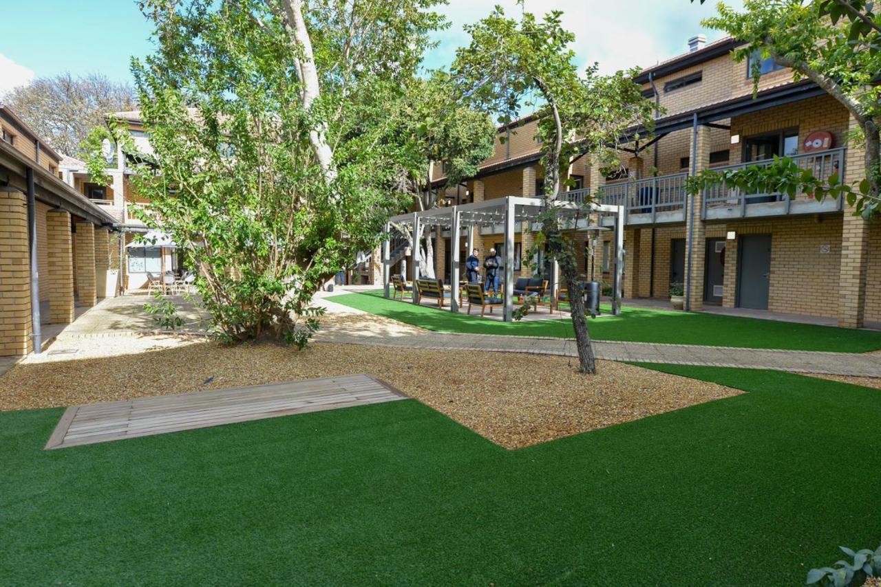 Aparthotel Africa House 3*