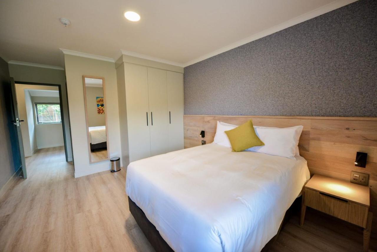 Aparthotel Africa House