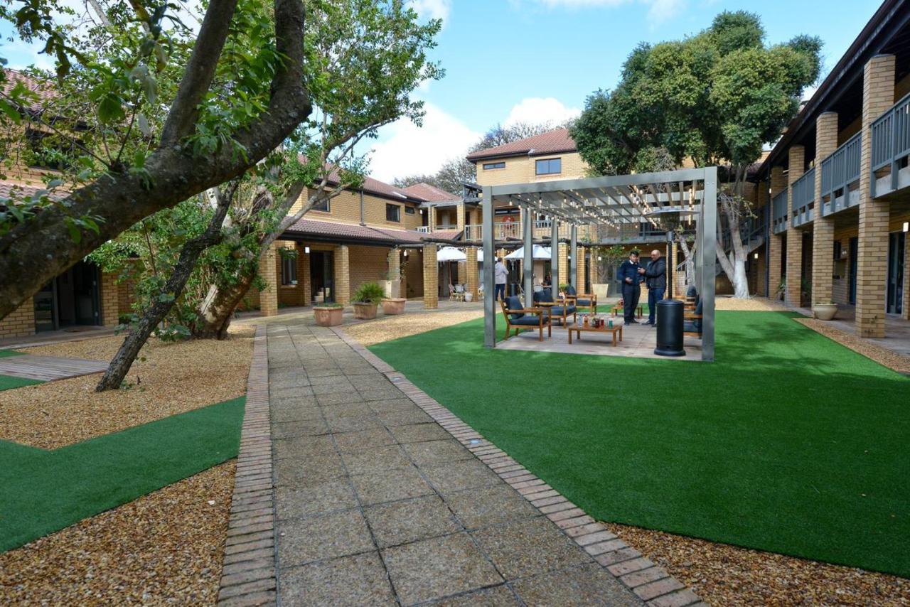 Aparthotel Africa House