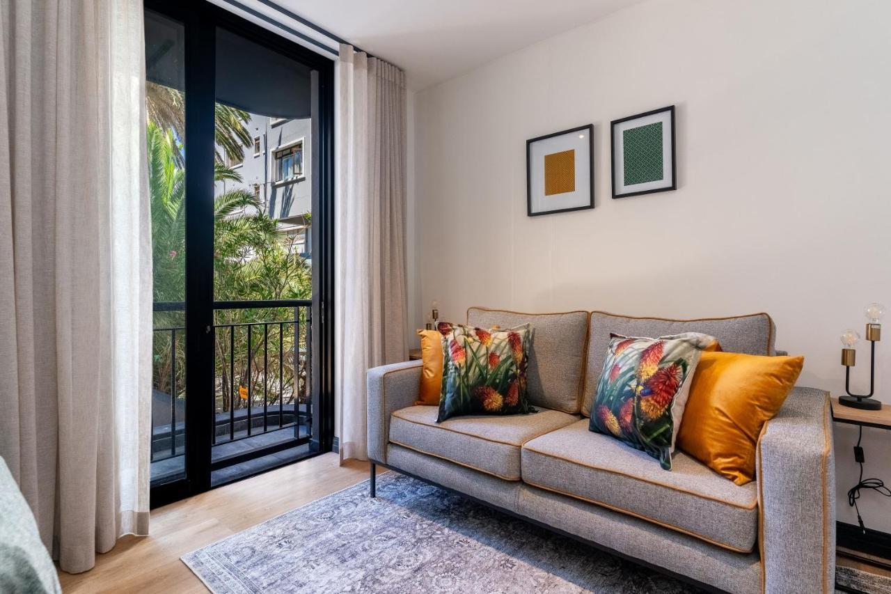 102 Marvol - Beautiful Modern Sea Point With Parking Apartment