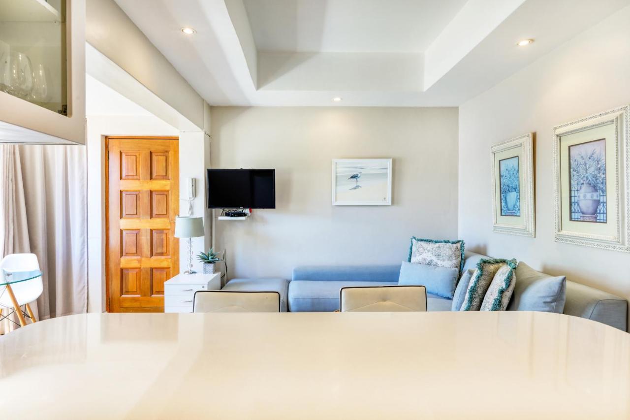 Palm - 100m From Camps Bay Apartment