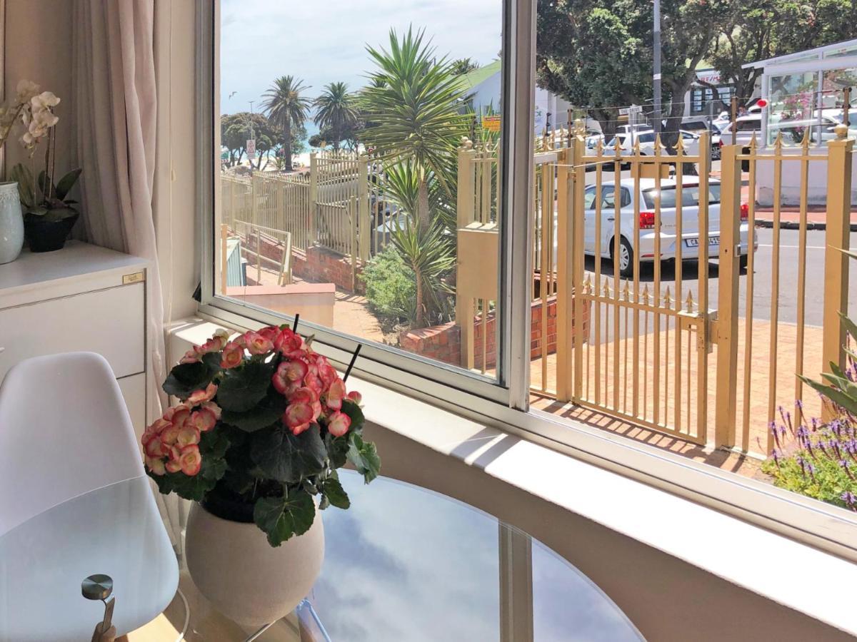 Palm - 100m From Camps Bay Apartment