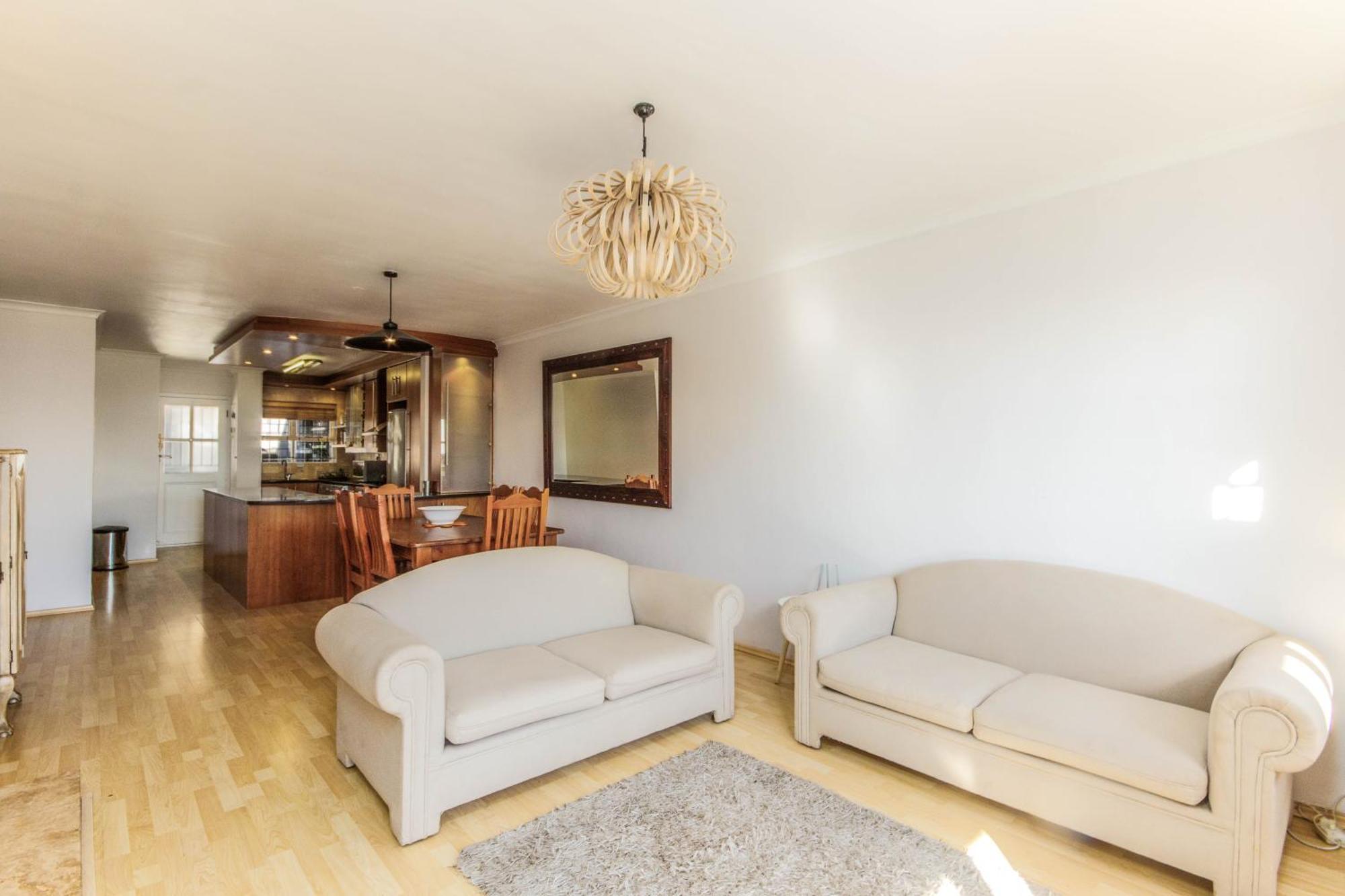 Stylish 3-bedroom Retreat In Your Ideal Vacation Getaway *