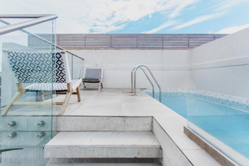 The Paragon Cosmo Sanctuary Sophisticated Mountain & Views Apartamento