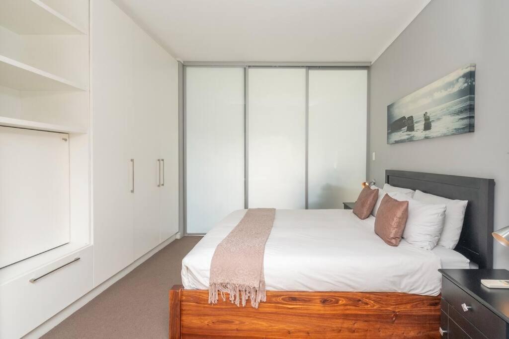 Waterfront Canal Stunning Apartment
