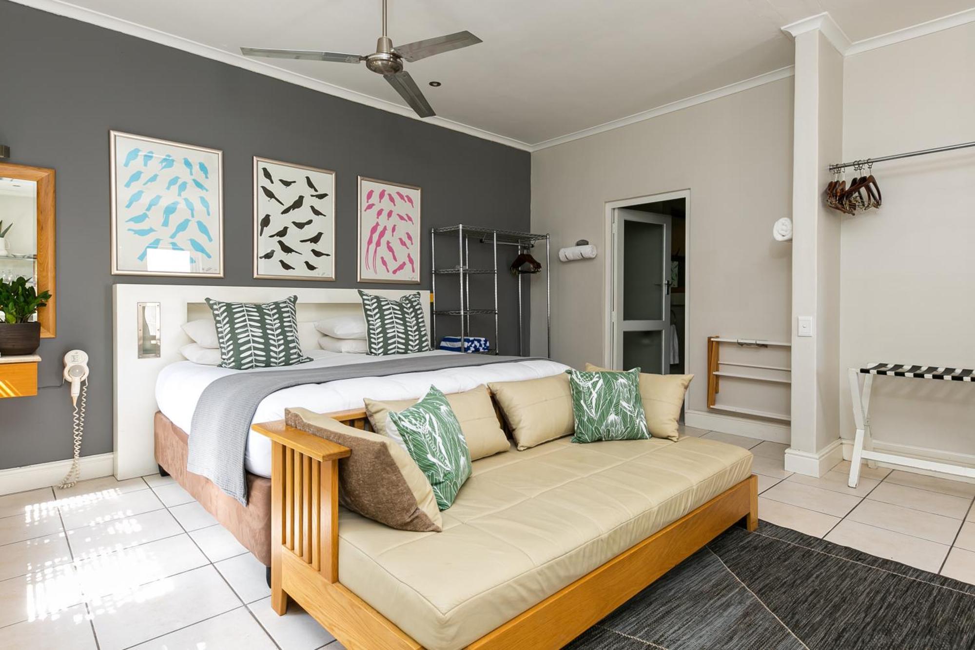 Camps Bay Village 3*