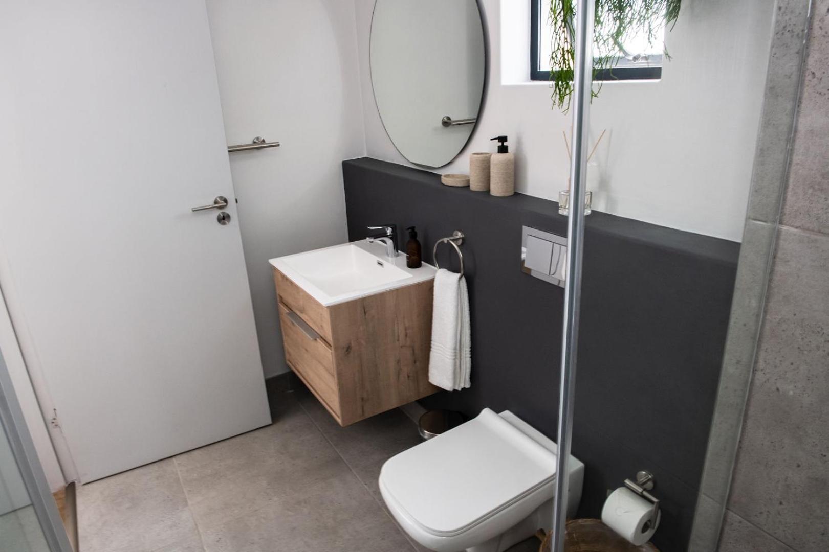 3 On Albany Luxury Apartment *