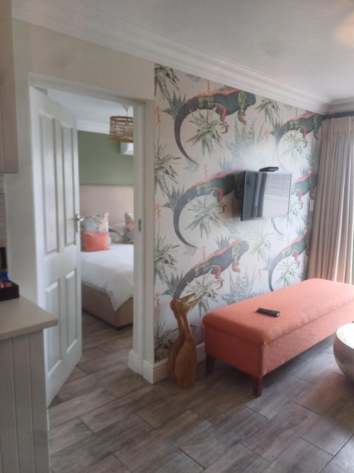 Guest house Thyme Wellness And Cape Town